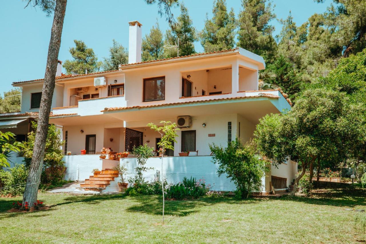 Ferienwohnung Forest House Near The Sea Sani  Exterior foto